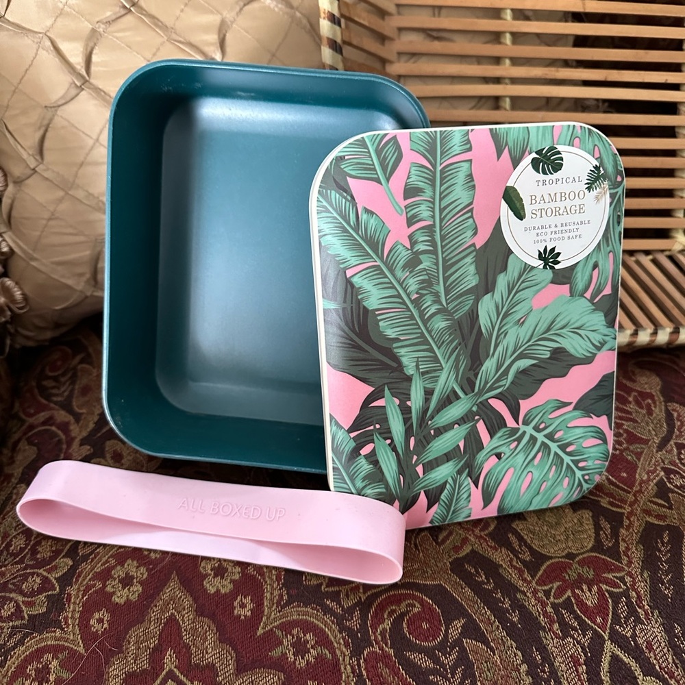 NWT Bento Tropical Bamboo Box